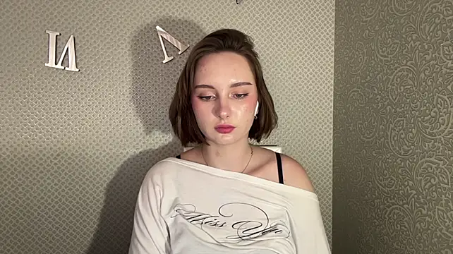 LovieClausing stripchat live cam model