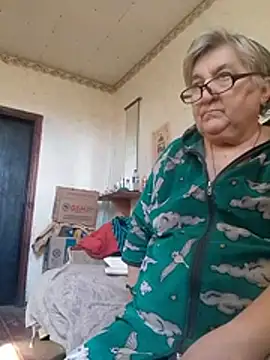 PanterochkaCharm stripchat live cam model