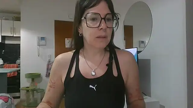 Calentandote stripchat live cam model