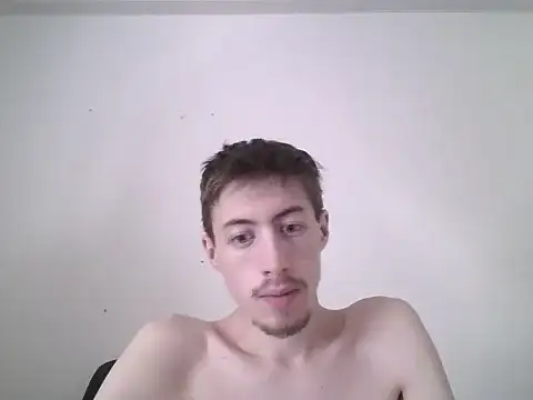 VelvetRagottiOG stripchat live cam model