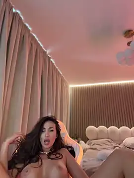 LunaBex stripchat live cam model