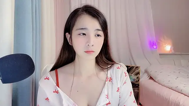 amy-6668 stripchat live cam model