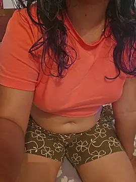sluttytitties69 stripchat live cam model