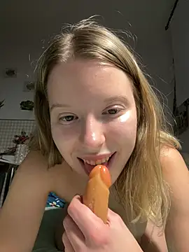 kimczii stripchat live cam model