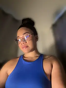 ashley_Tompson1 stripchat live cam model