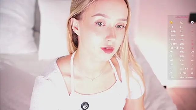 HollisBeckett stripchat live cam model