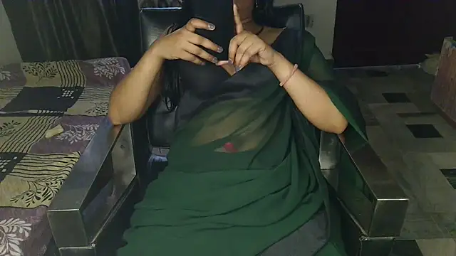 aarushi_sharmaa stripchat live cam model