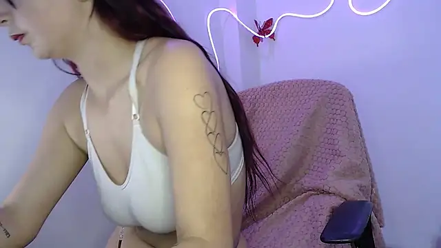Mia2xsmith stripchat live cam model