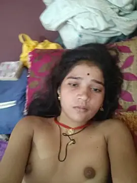 Mahek_-Love143 stripchat live cam model