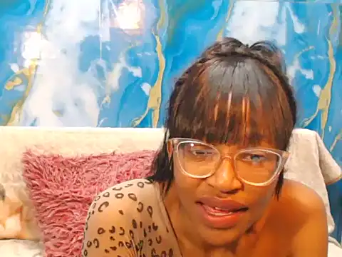 caramelchoco69 stripchat live cam model