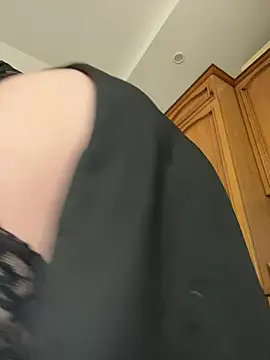 GoldenGoddess- stripchat live cam model