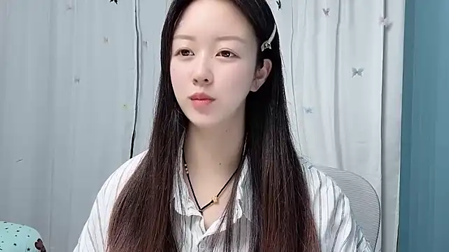 xiaomei1122 stripchat live cam model