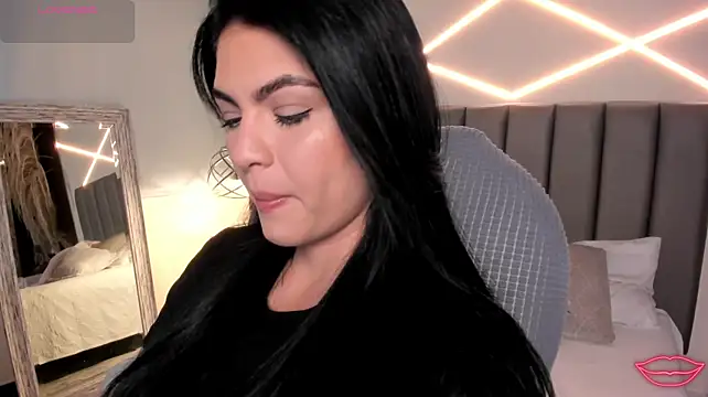 Veronicalanx1 stripchat live cam model