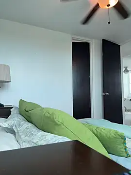 JonJ0 stripchat live cam model
