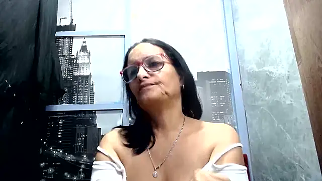 Nastylatinaxxx stripchat live cam model