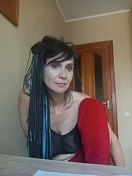 Francenia_lolis stripchat live cam model