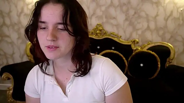 CassandraGold stripchat live cam model
