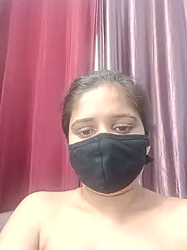 Ruhi_07 stripchat live cam model