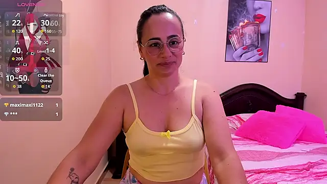 sara_florez12 stripchat live cam model