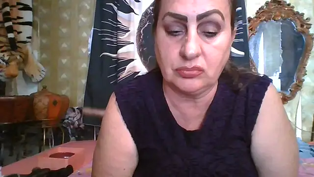 LoaqLovew stripchat live cam model