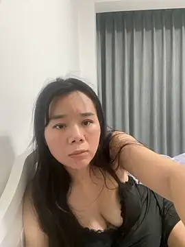 yaoyaojie stripchat live cam model