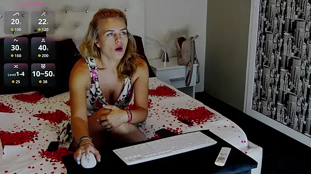 MeganPryce stripchat live cam model