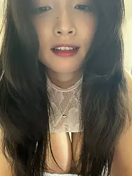 Paopao- stripchat live cam model