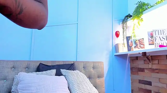 amber-hill stripchat live cam model
