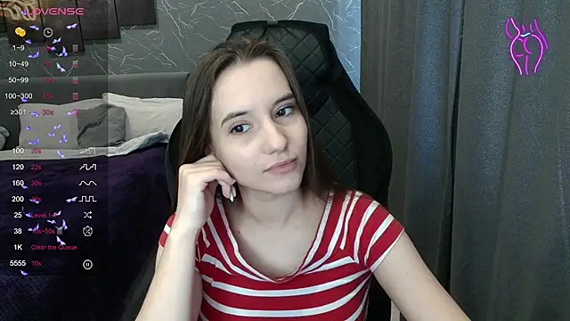 Alice_Weiss stripchat live cam model