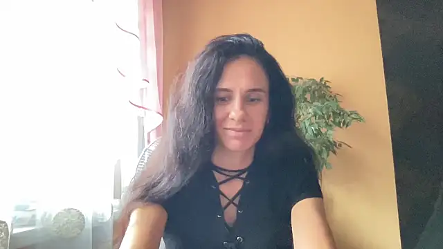 Omelvia stripchat live cam model