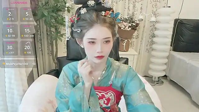 LIN-AN stripchat live cam model
