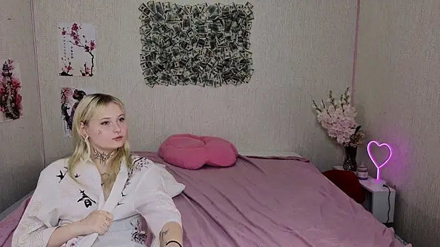 NeetMolly stripchat live cam model