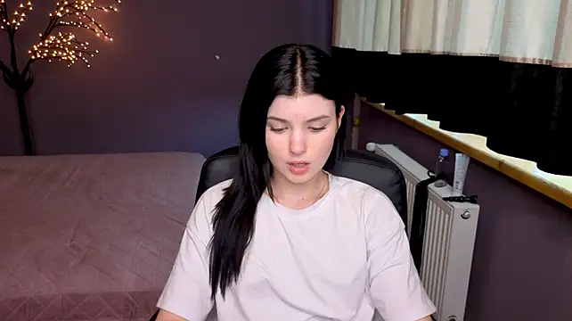 AnnaYount stripchat live cam model