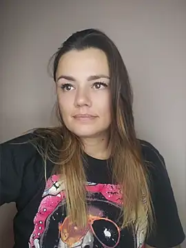 KrissSexi stripchat live cam model