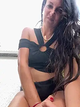 -OLYA- stripchat live cam model