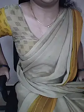 Cute-Smiely-Queen-Telugu stripchat live cam model