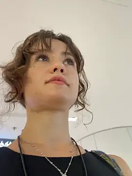 what_is_the_sun stripchat live cam model