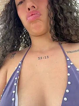 roxyrougee stripchat live cam model