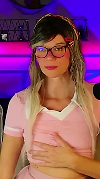 Kittychatte stripchat live cam model
