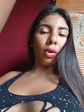 chaparritahot99 stripchat live cam model