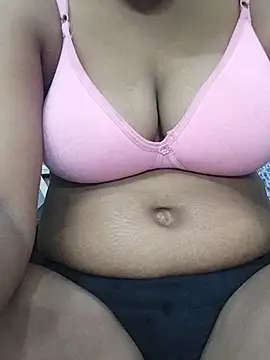 Laxmi_89 stripchat live cam model