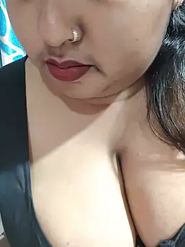 hotbhabhi011 stripchat live cam model