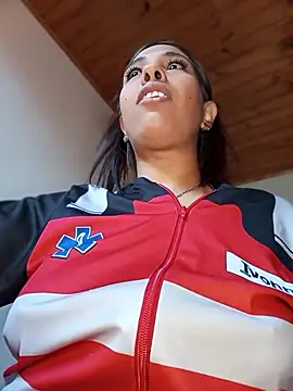 Ivon_C stripchat live cam model