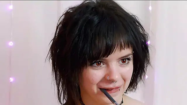 TwiggyStar stripchat live cam model