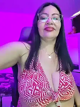 esmeralda_milf stripchat live cam model