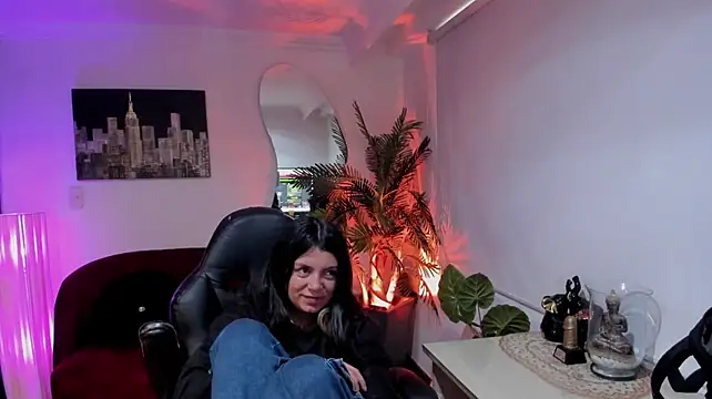 Meghan320 stripchat live cam model