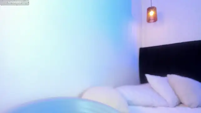 dolly_zoe stripchat live cam model