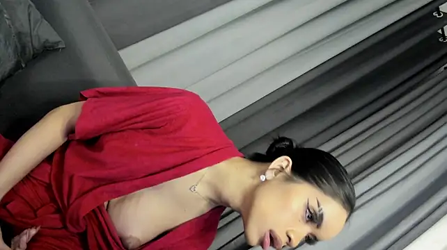 Candicemeow stripchat live cam model