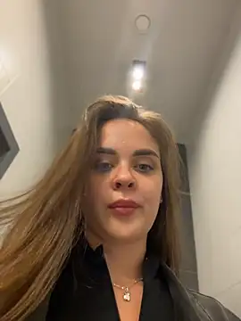 KristiRich stripchat live cam model