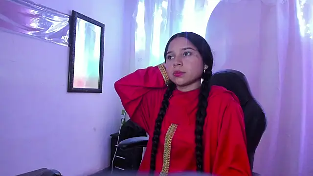 Milly-Way stripchat live cam model
